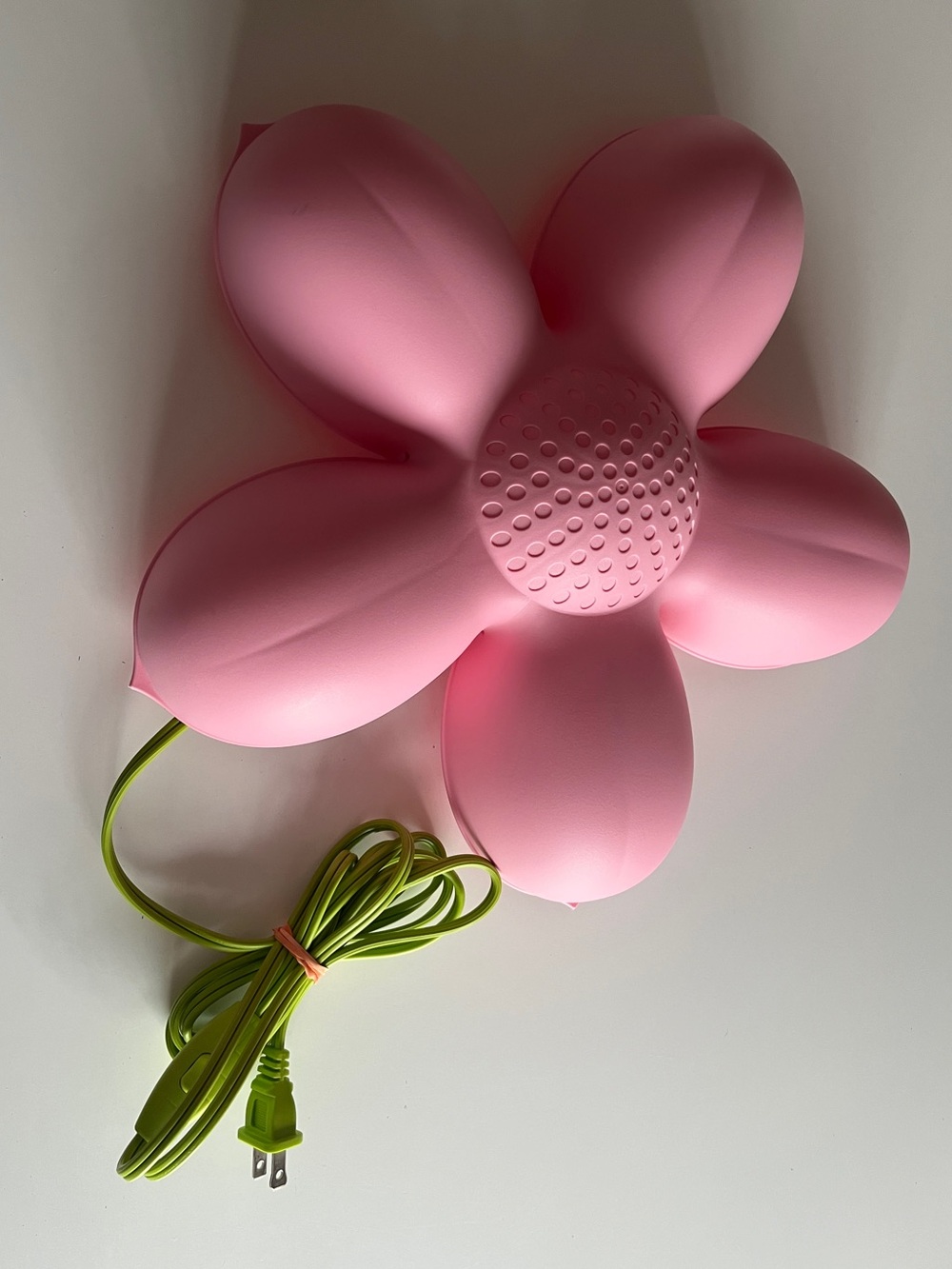 IKEA Smila Blomma pink flower wall lamp